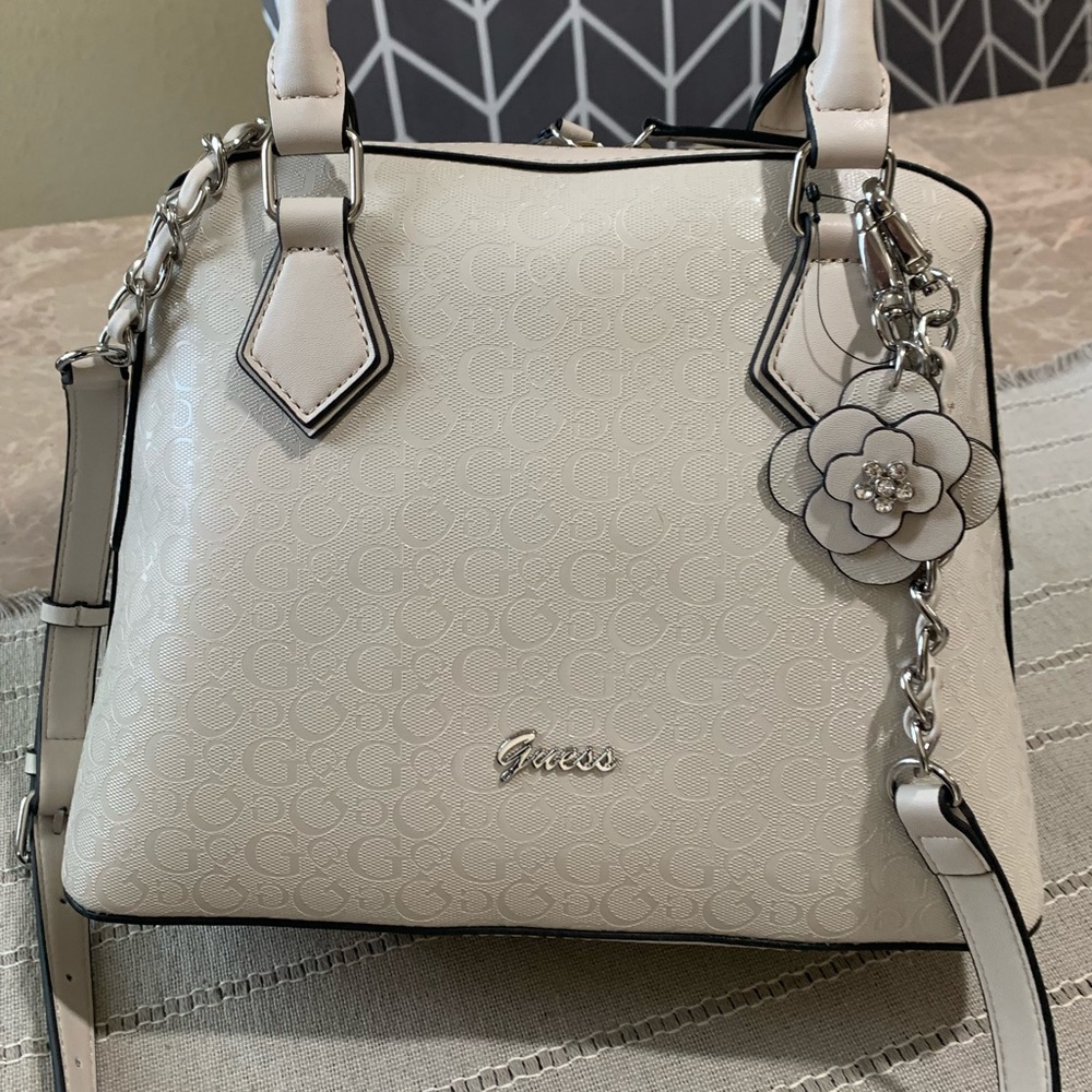 NWT - GUESS Handbag - IVORYπ€π€π€ - Picture 3 of 9